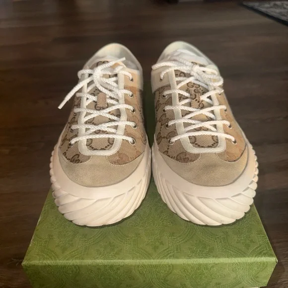 Gucci suede shoes
